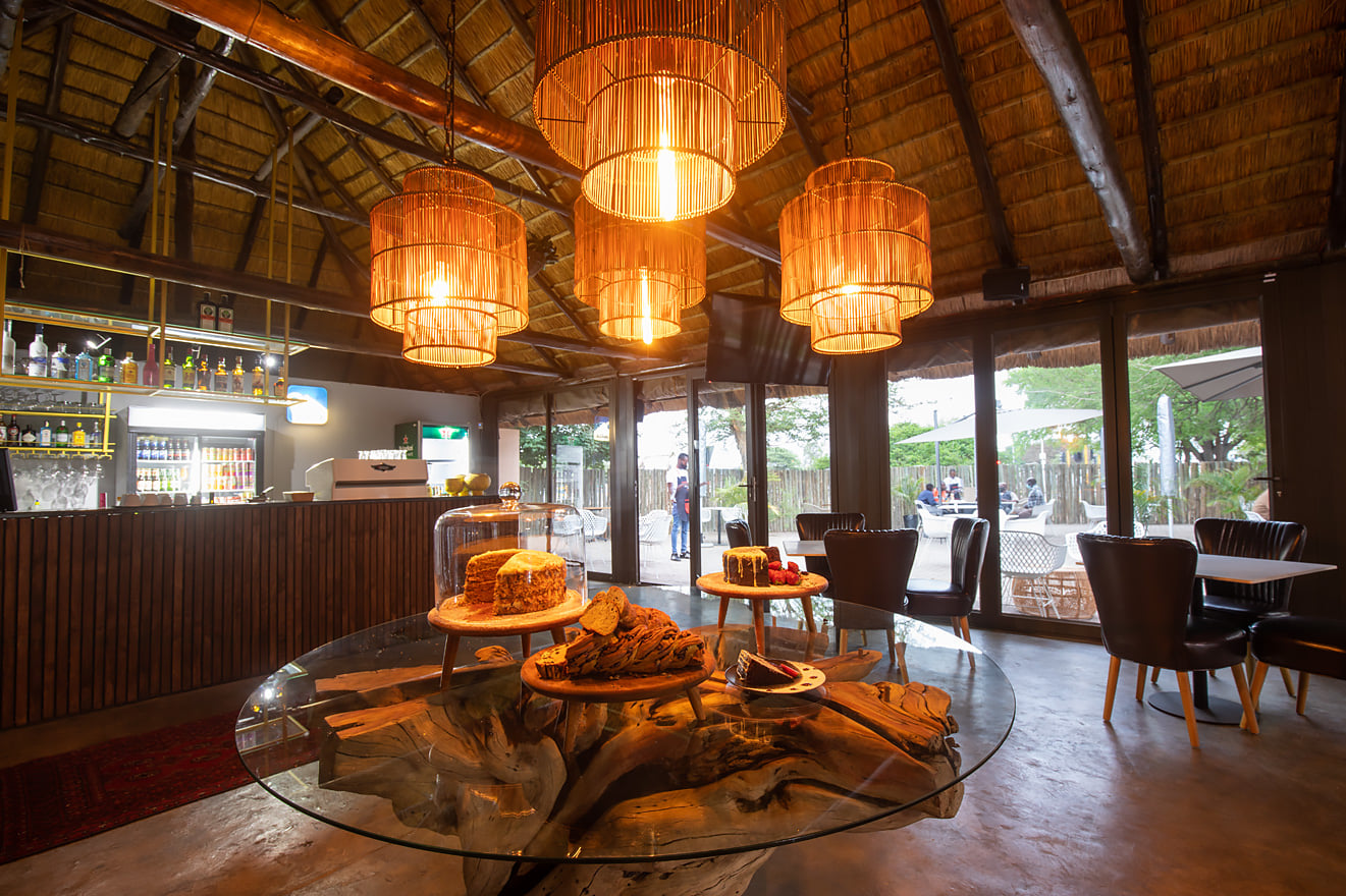 Studio Cafe: high quality interior atmosphere shot