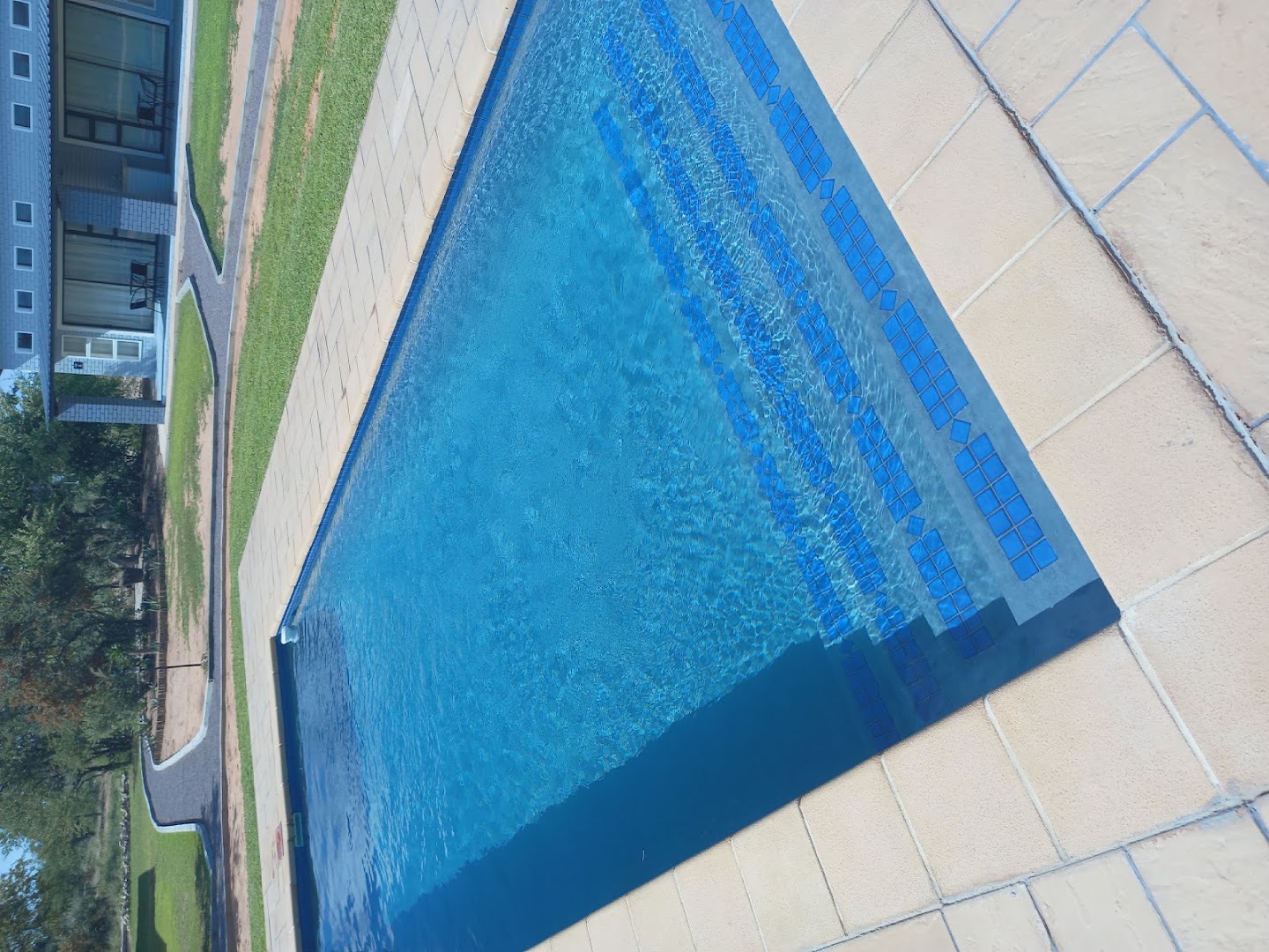 Symponia Guesthouse: high quality pool area photo