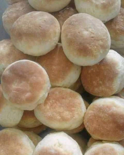 Gase's Bakery: clear photo of bakery products