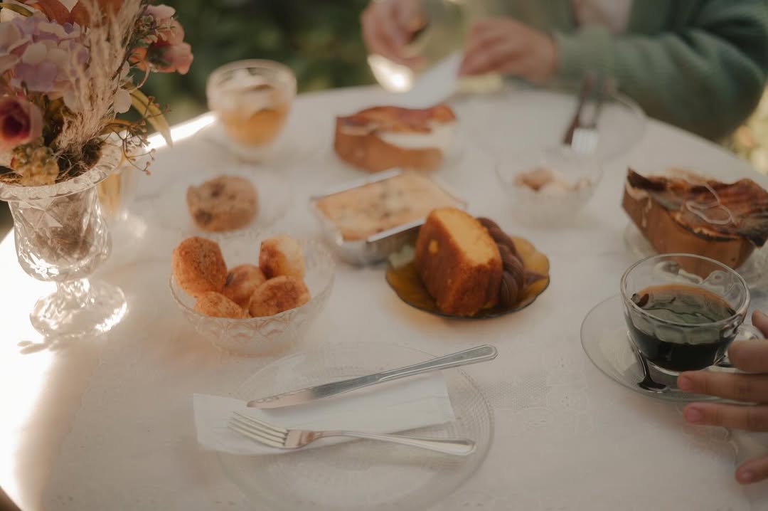Copa Cozinha: appealing breakfast spread and atmosphere