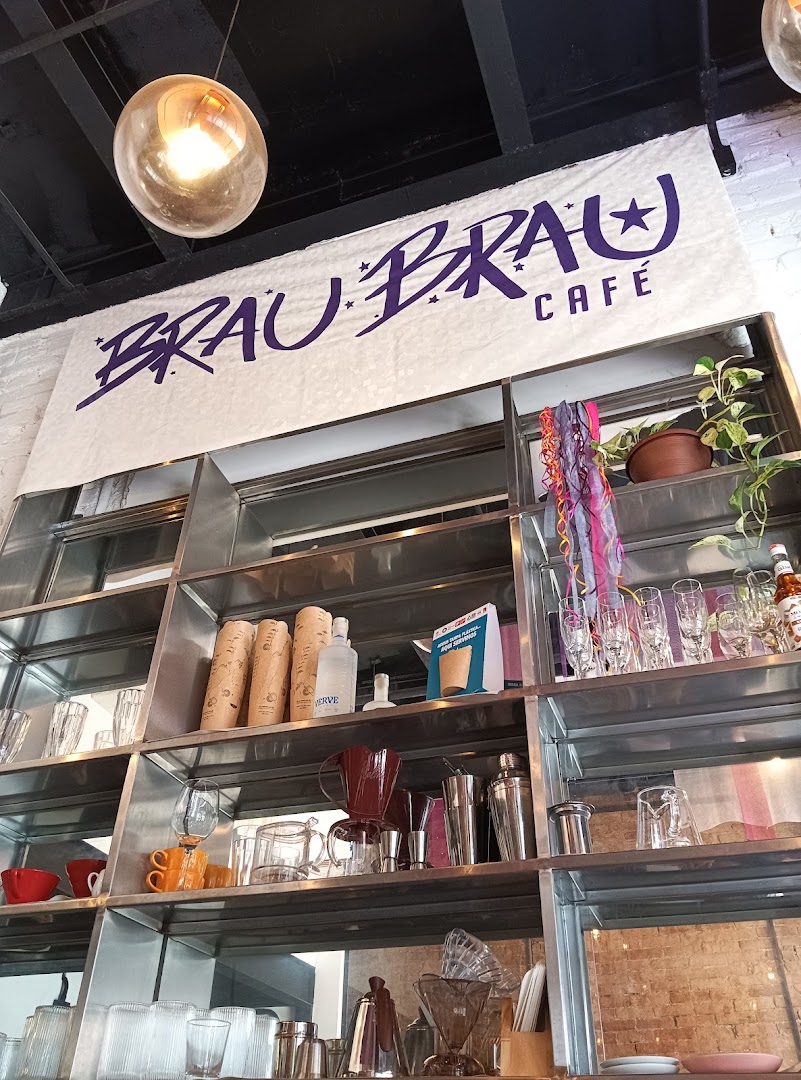 Brau Brau Café: clear shot of bar interior