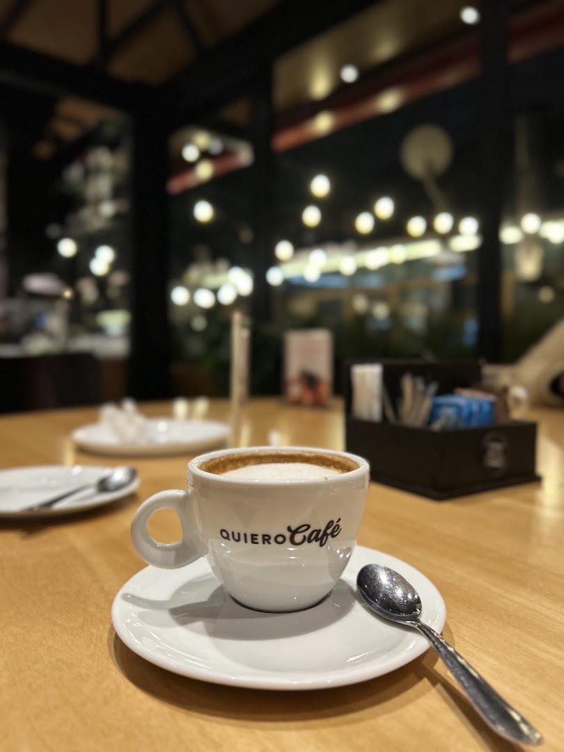Quiero Café: professional quality coffee shop photo