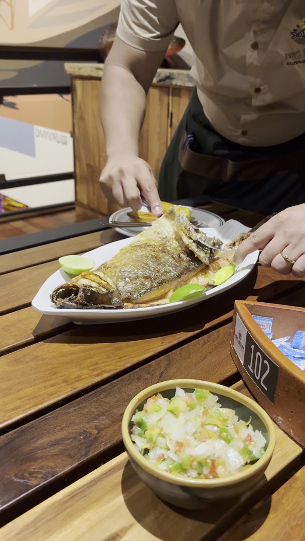 Das Águas Cozinha Cabocla: appetizing food presentation and service