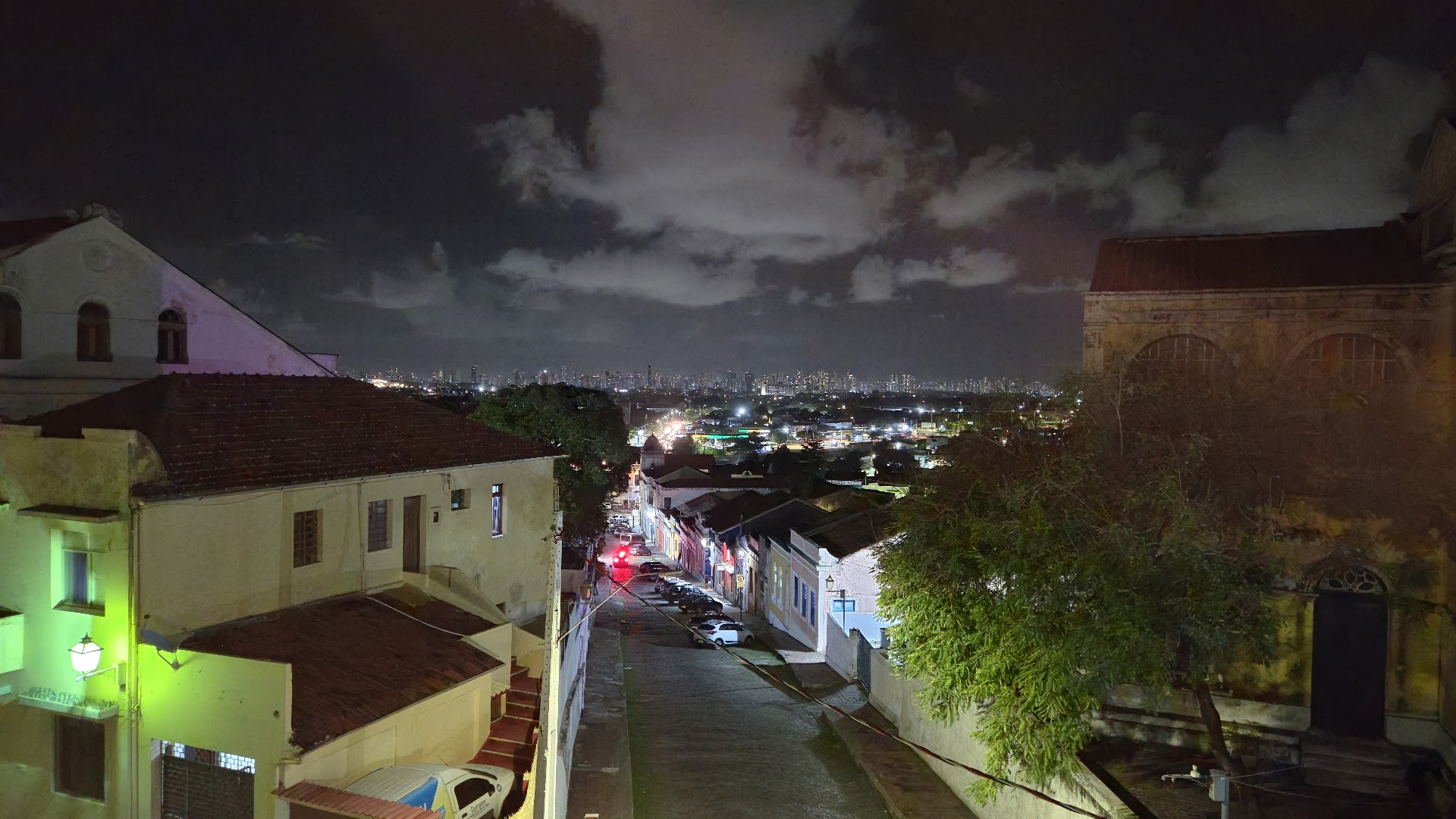 Zoco Mirante: beautiful night view of venue