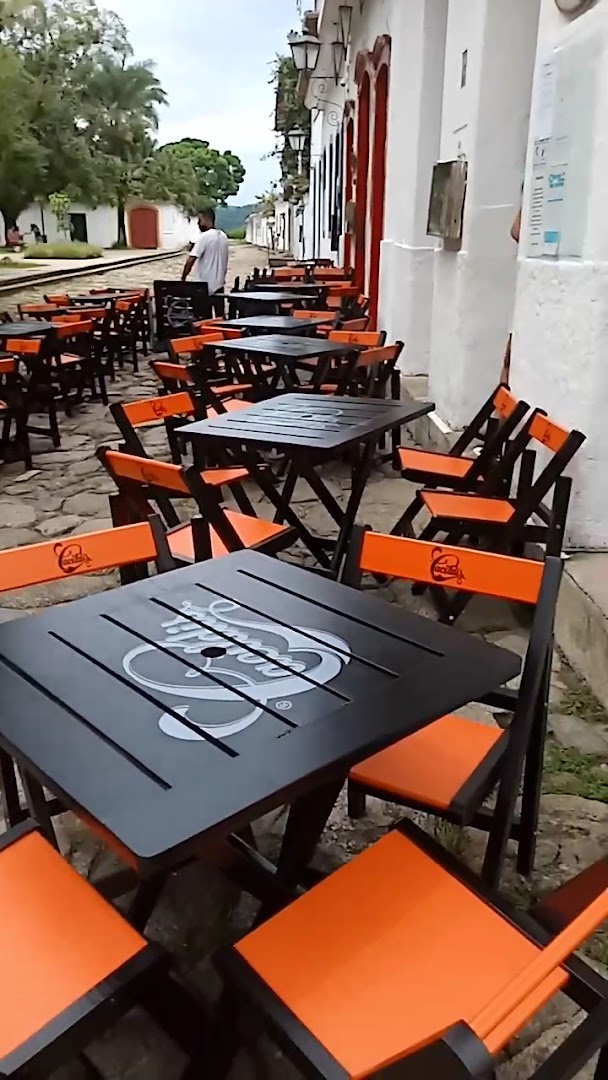 Casa Coupê: clear view of restaurant terrace