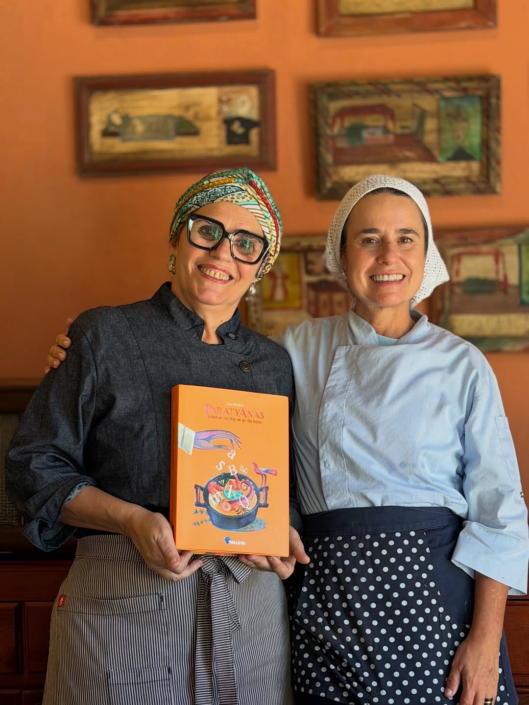 Casa Paratiana: professional photo of restaurant staff