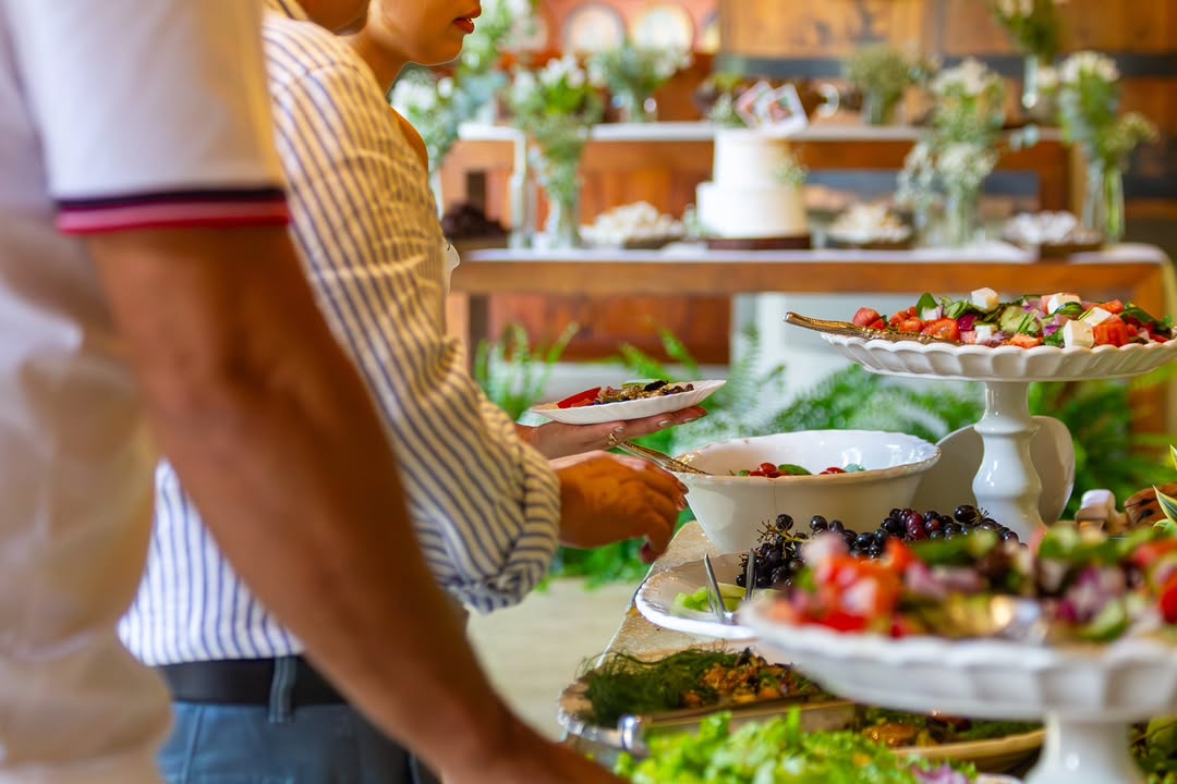 Casa Paratiana: appetizing food display and atmosphere