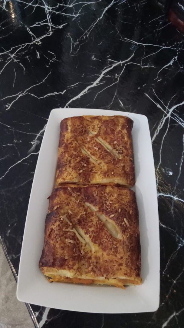 Buenas Café: appetizing photo of food item