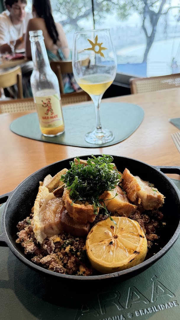 Araá: appetizing food photo at venue