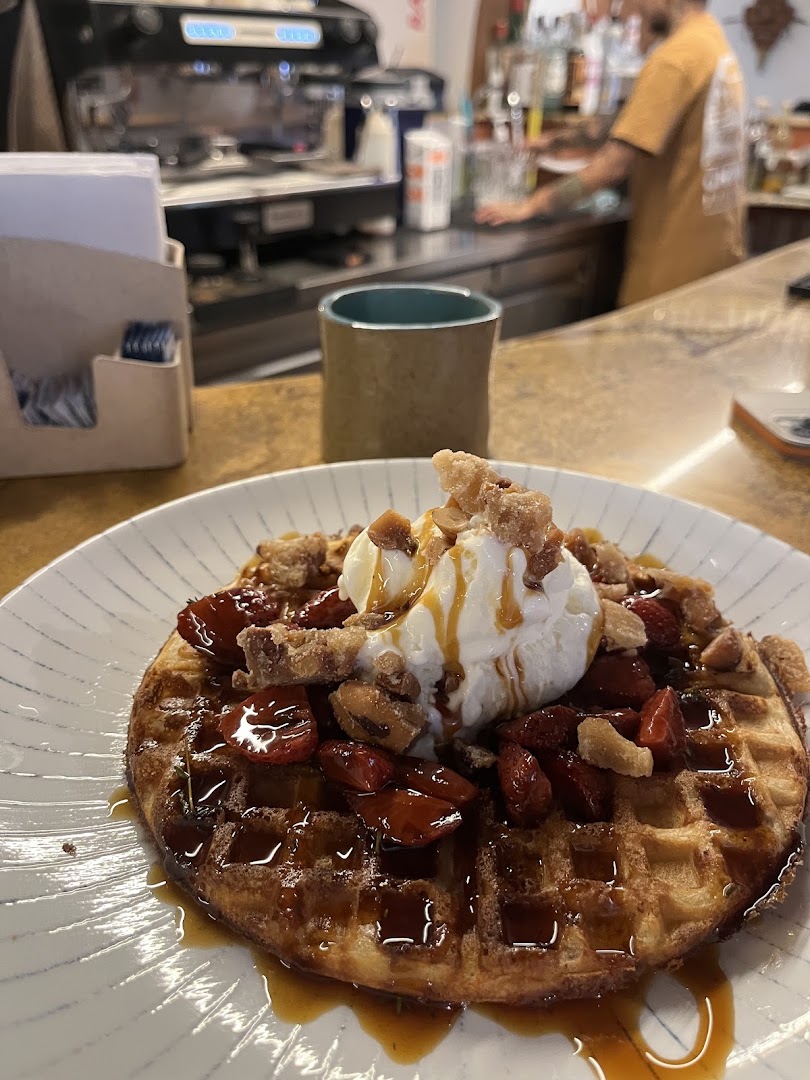 Chora Café: appetizing photo of served food