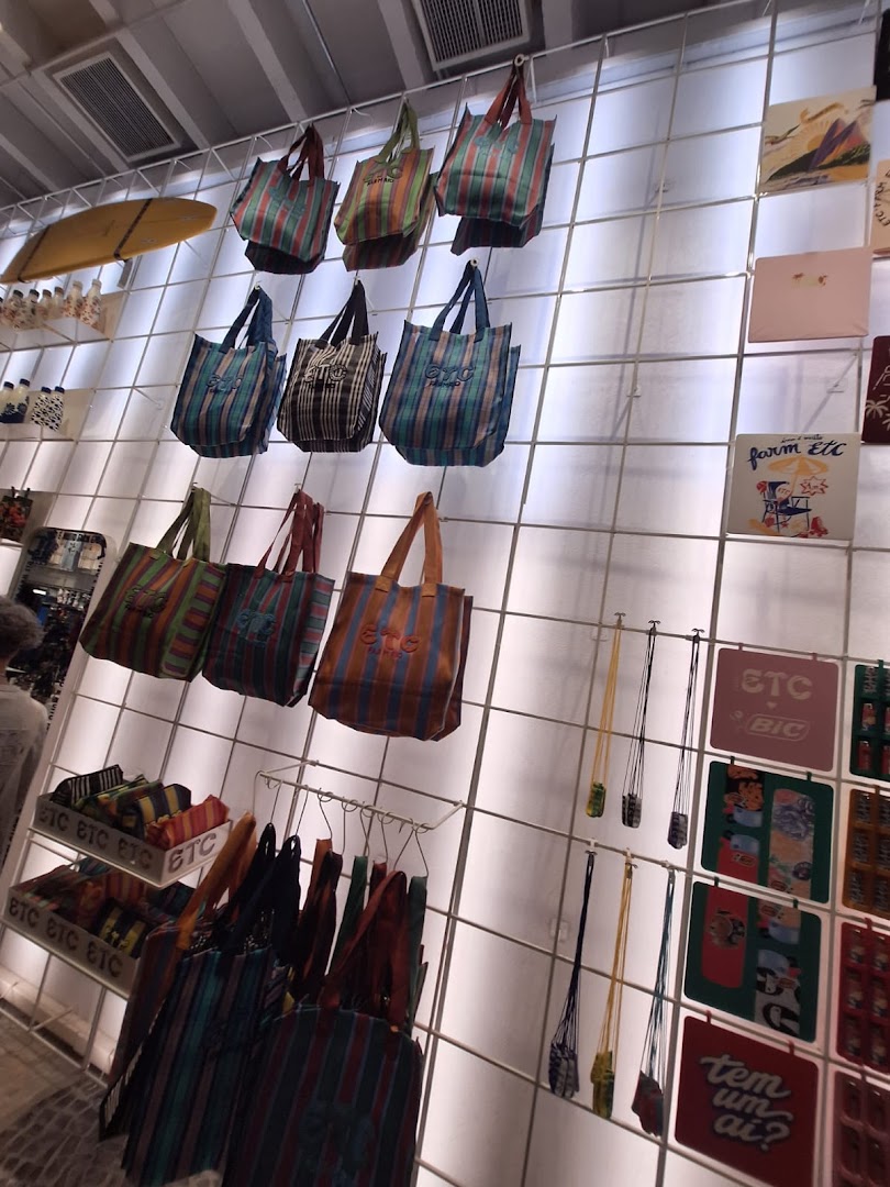 Farm Etc: clear display of shop products