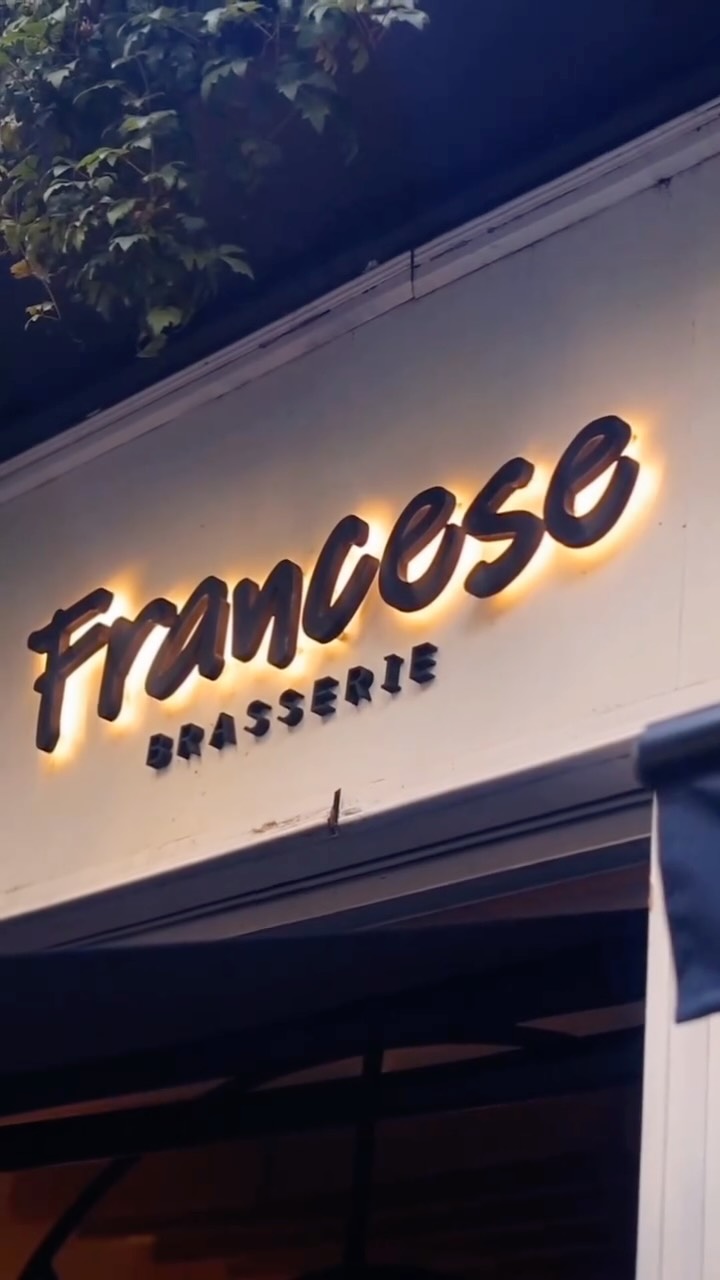 Francese Brasserie: clear signage of the restaurant
