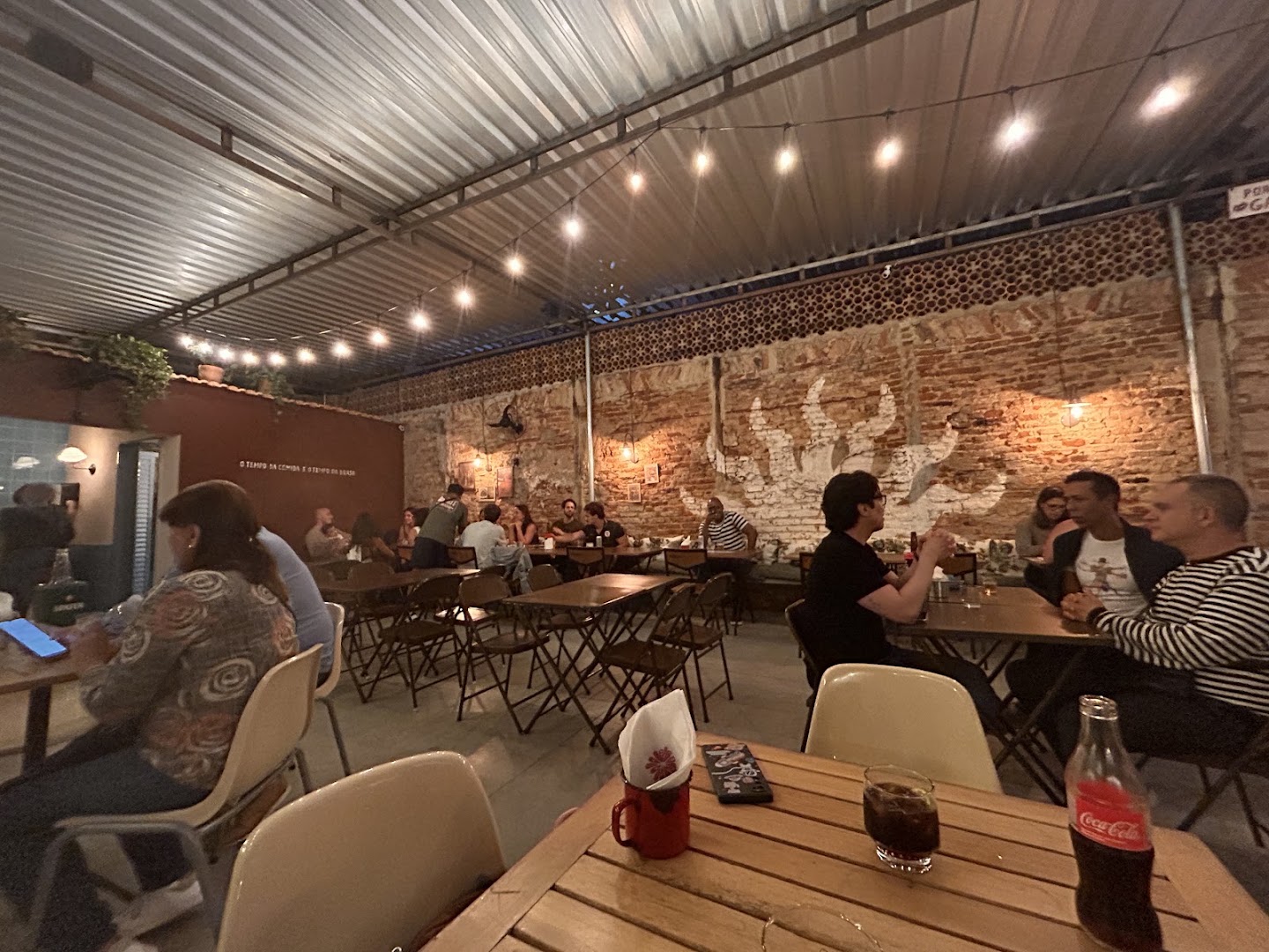 Jurema da Lapa: inviting restaurant atmosphere