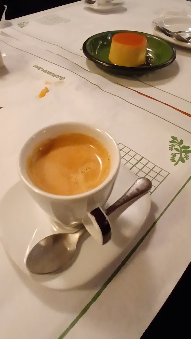 Jurubeba Bar: appetizing photo of food and drink