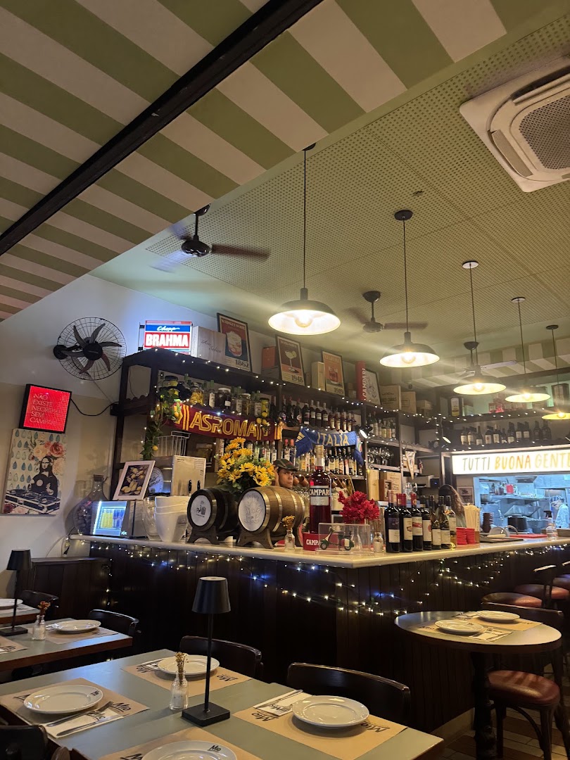 Mio Boteco: inviting atmosphere of the bar