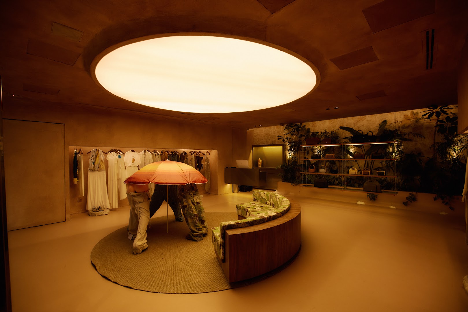 Misci: high quality interior shop photo