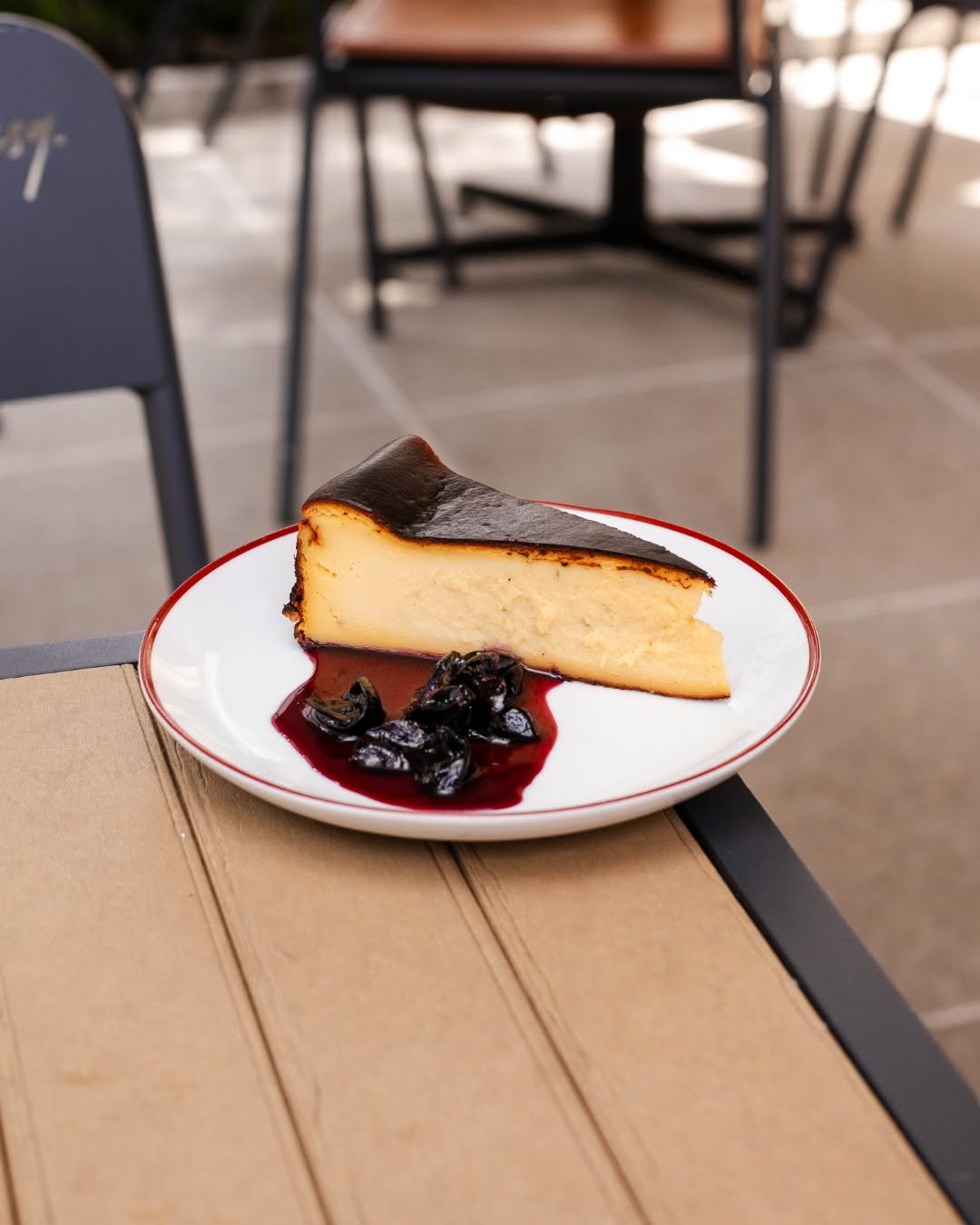 BASQ: appetizing, high-quality food photography