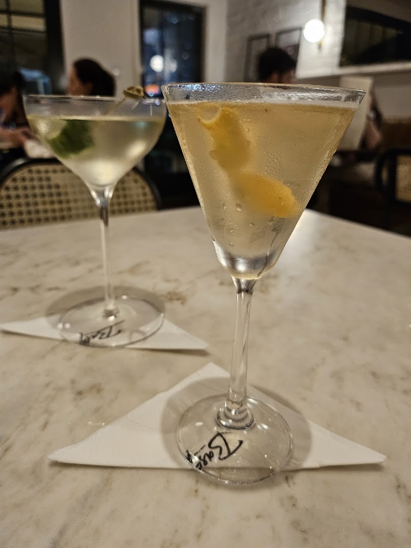 BASQ: appealing photo of restaurant drinks
