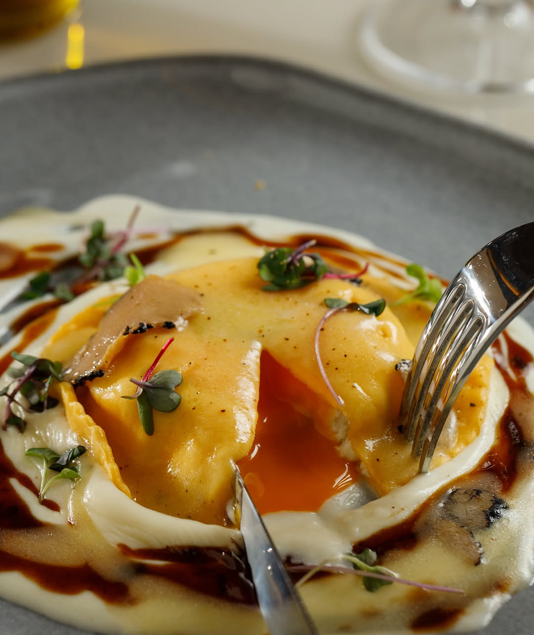 Da Michele: high quality appetizing food photo