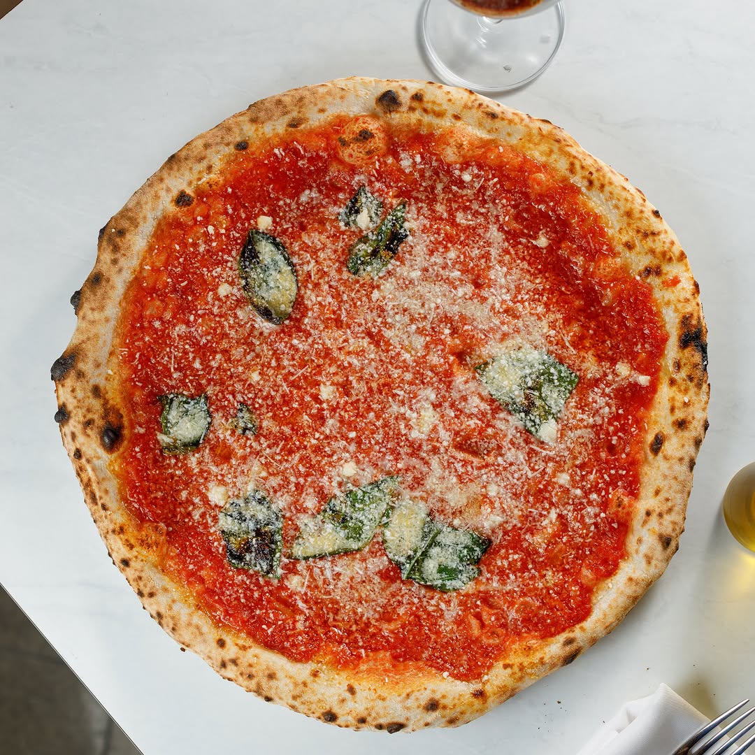 Da Michele: high quality appetizing food photo
