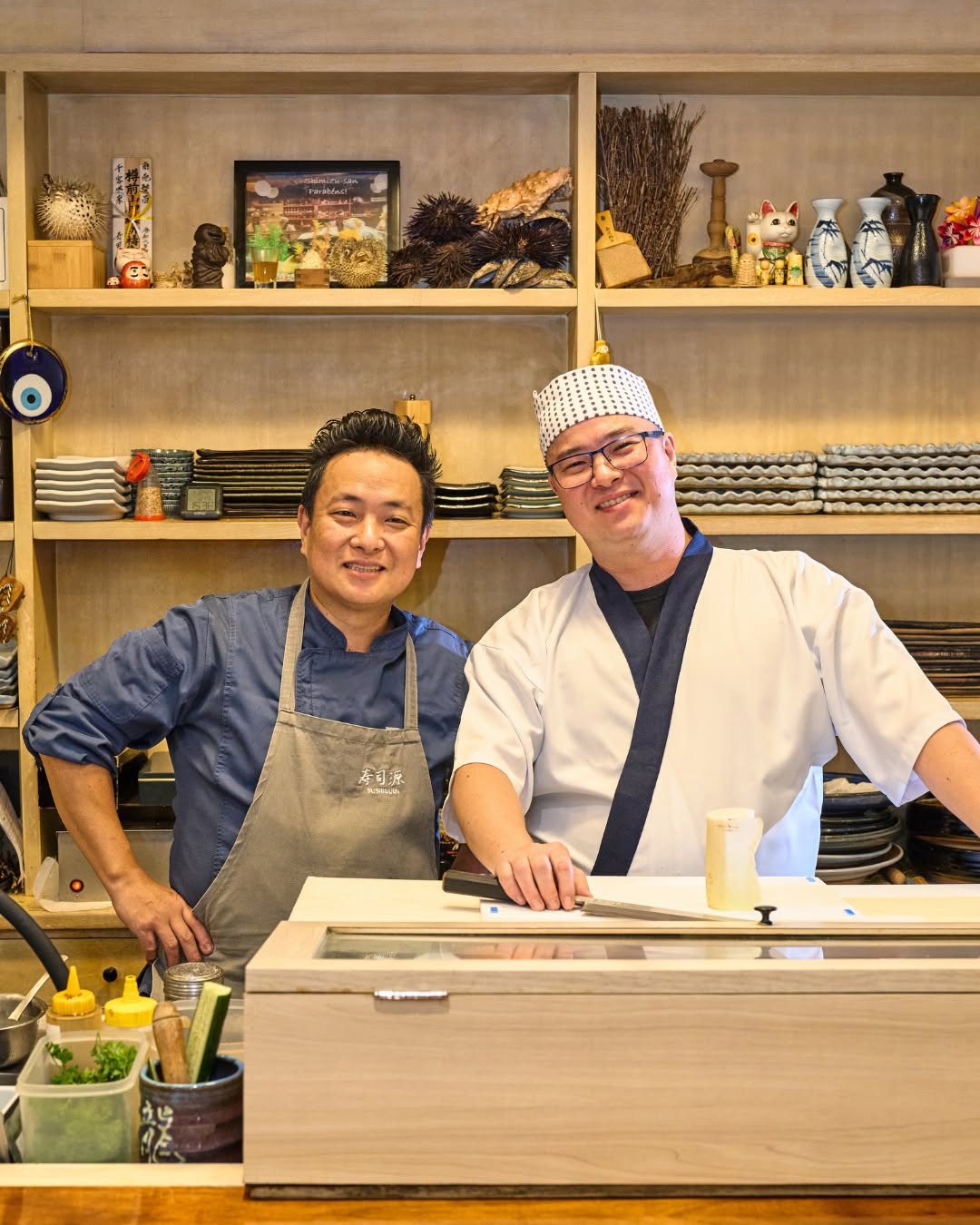 Sushiguen: professional photo of restaurant staff