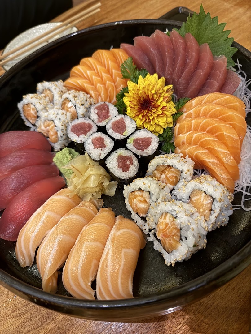 Sushiguen: appetizing and high quality food photo