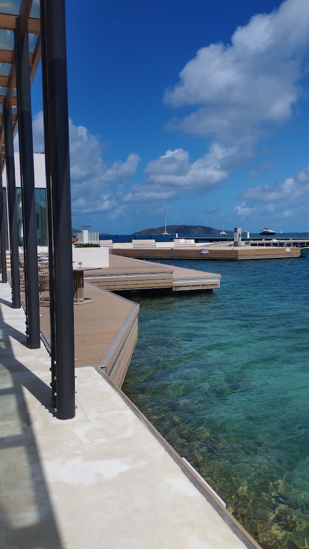 The Mangrove: beautiful terrace and water view