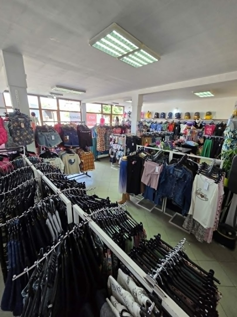 Bagsi Bulgaria: clear view of shop interior