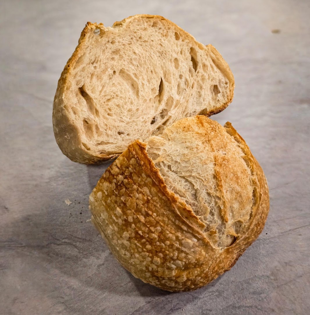 Lembas Bakery: high quality appetizing bread photo
