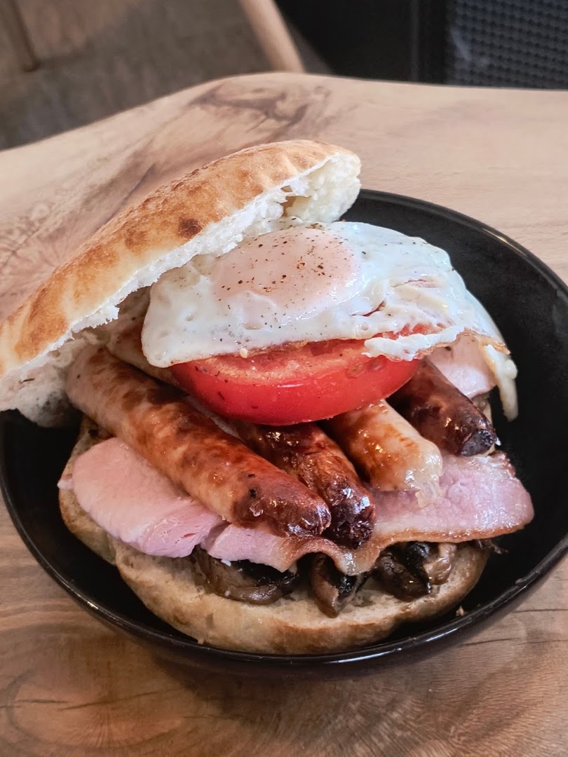Sky High Kitchen: appetizing photo of bar food