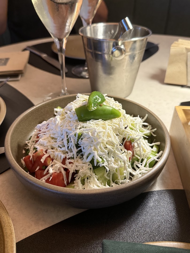 Sol Bar & Grill: appetizing, high-quality food photography