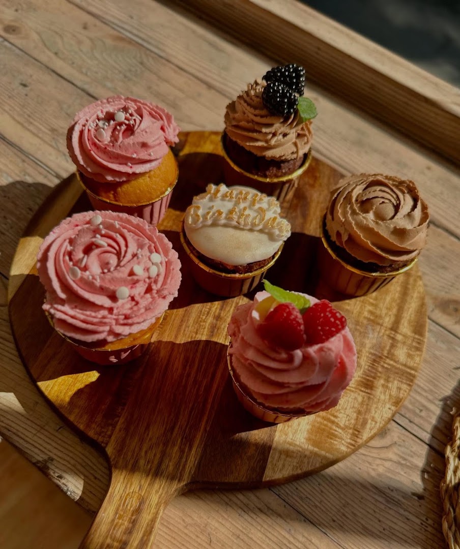 Valentinka Bakery and Sweets: appetizing photo of bakery products