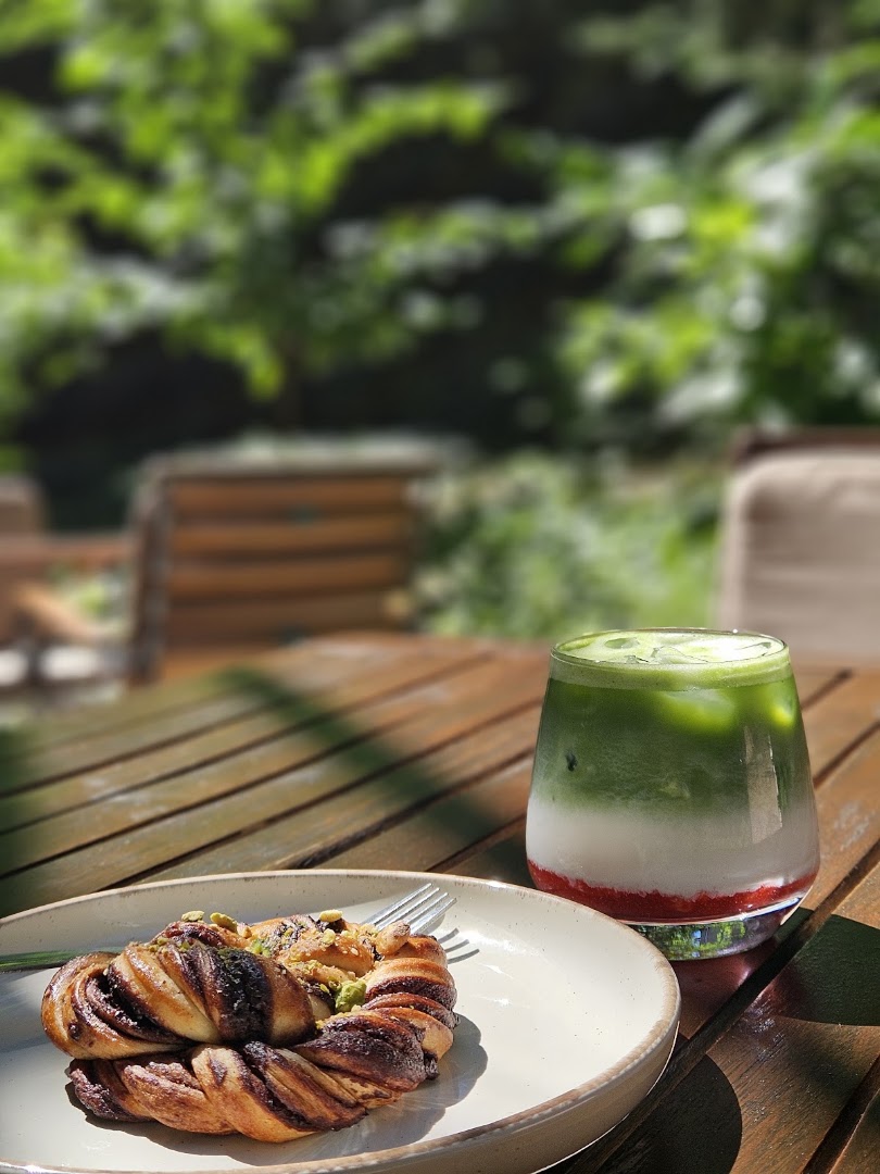 Babka: appealing food and drink photography