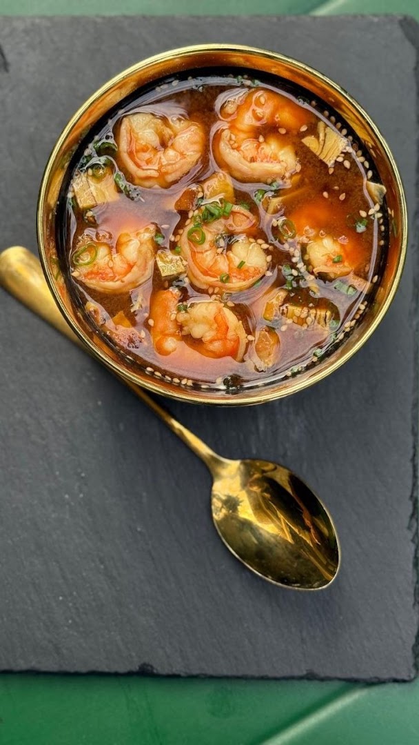 AKAI Sushi & Wok: appetizing, high-quality food photography