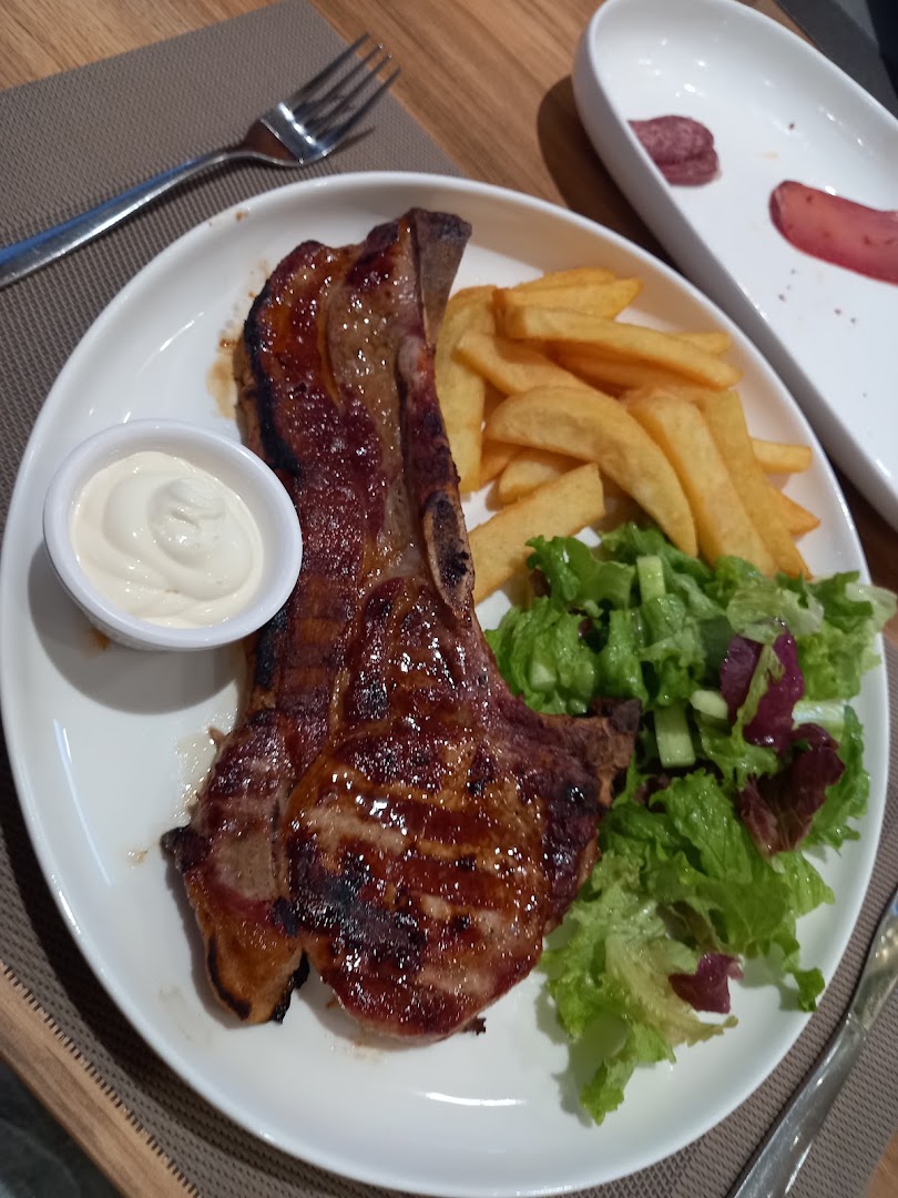 AMORE Beach & Restaurant: appetizing, clear photo of food