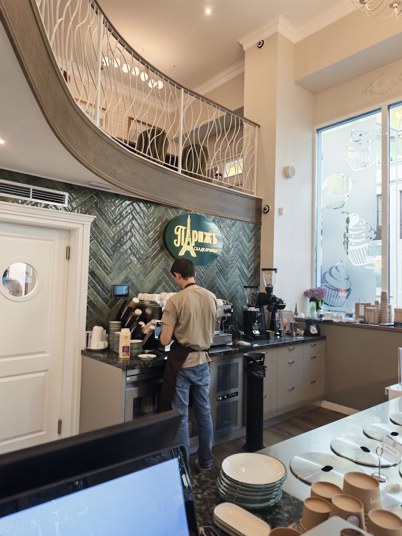Paris Pastry: professional interior shot of cafe