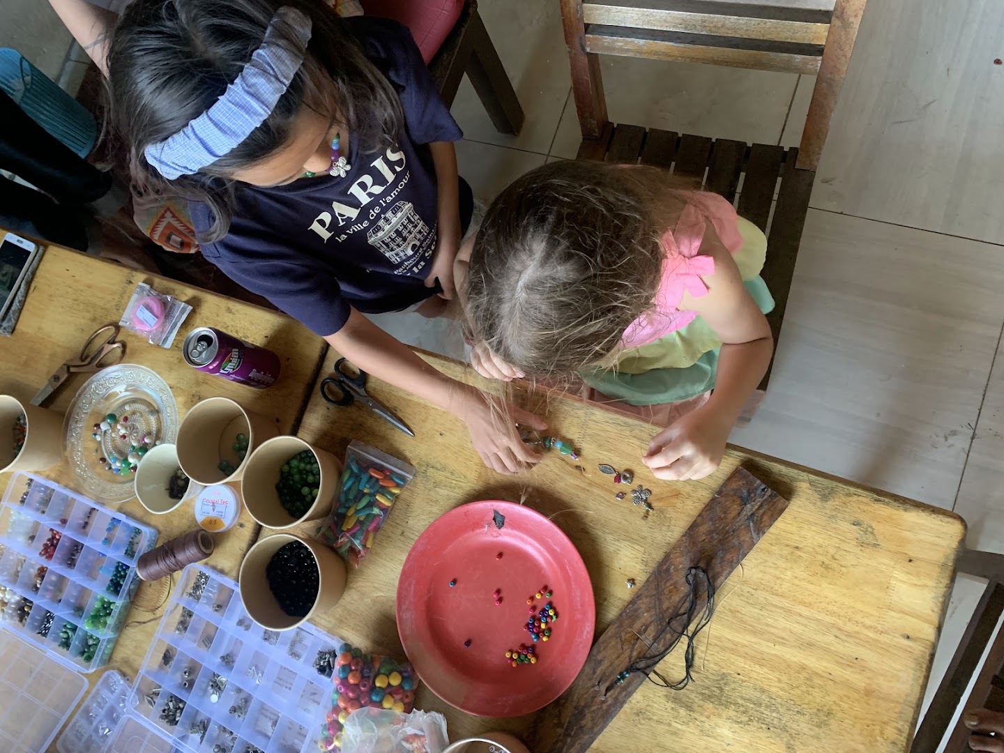 Craft Baitang & Friends: customers enjoying shop activities