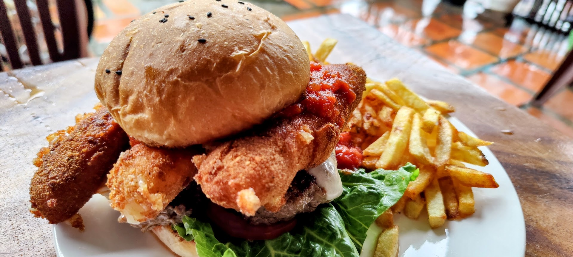 Smashed Burger Co: appetizing, high-quality food photography