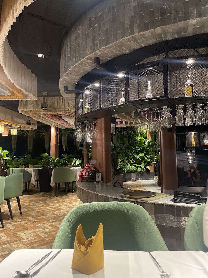 The Glow Restaurant: high quality interior atmosphere shot