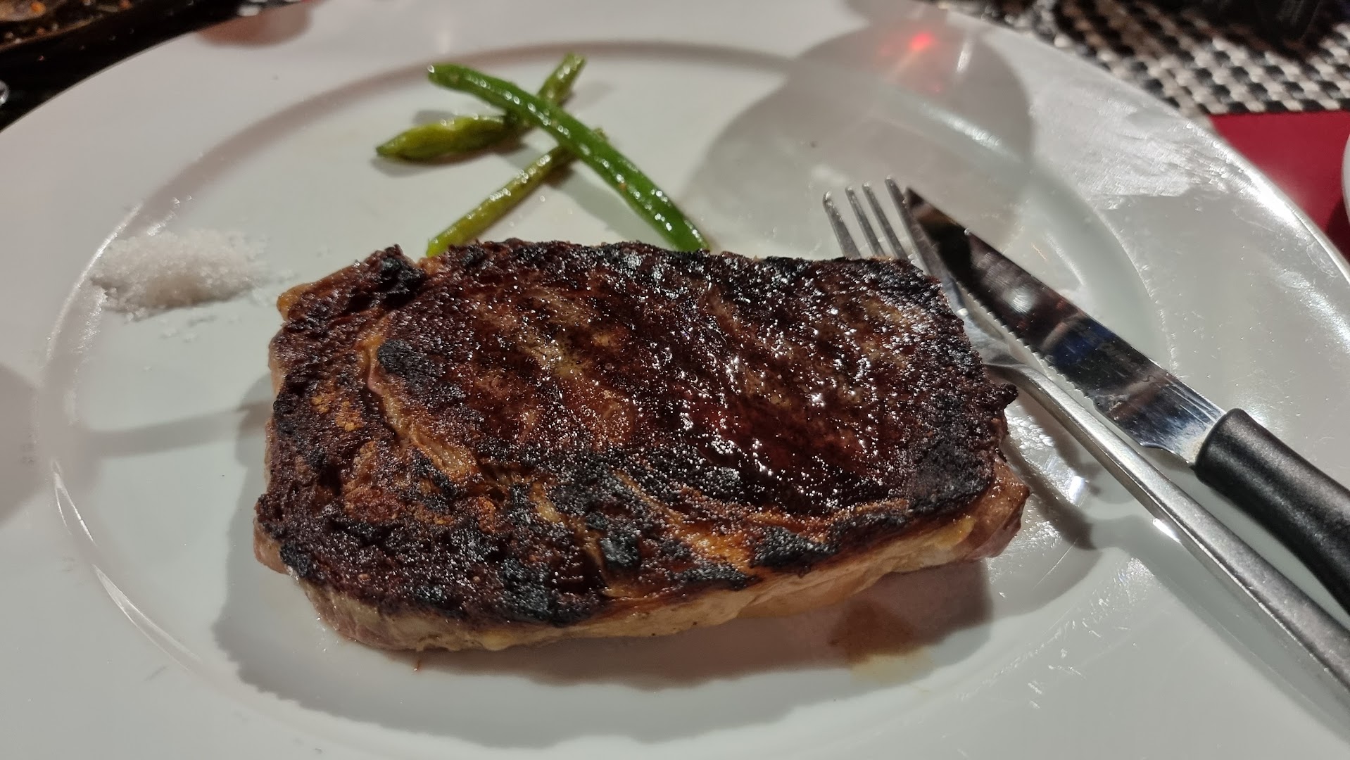 Martini Bar Restaurant Kep: appetizing photo of served steak