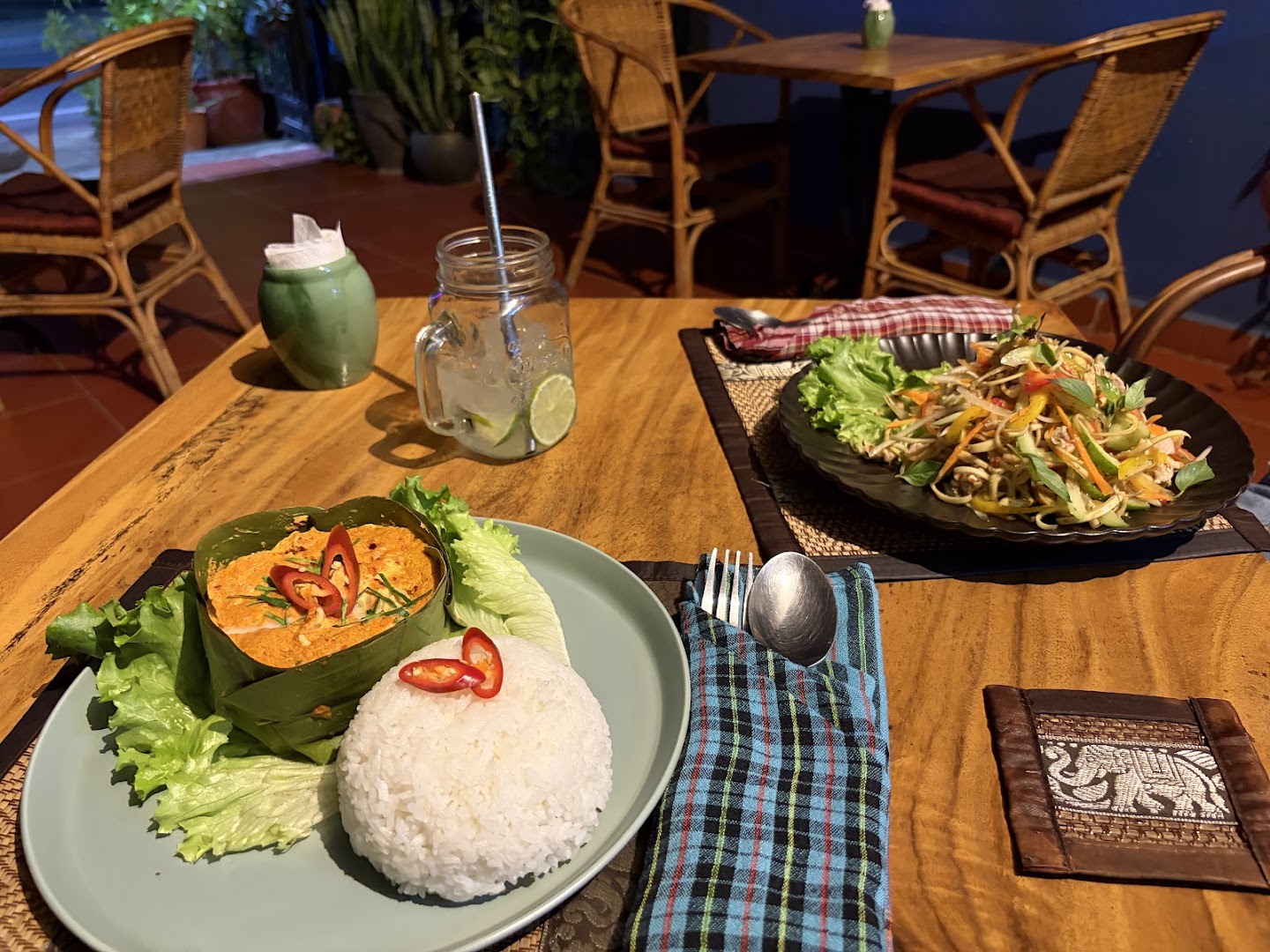 Mekong MoJo Restaurant & Bar: appetizing food and nice atmosphere