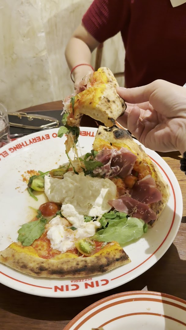 Cin Cin Pizzeria: appetizing photo of restaurant food