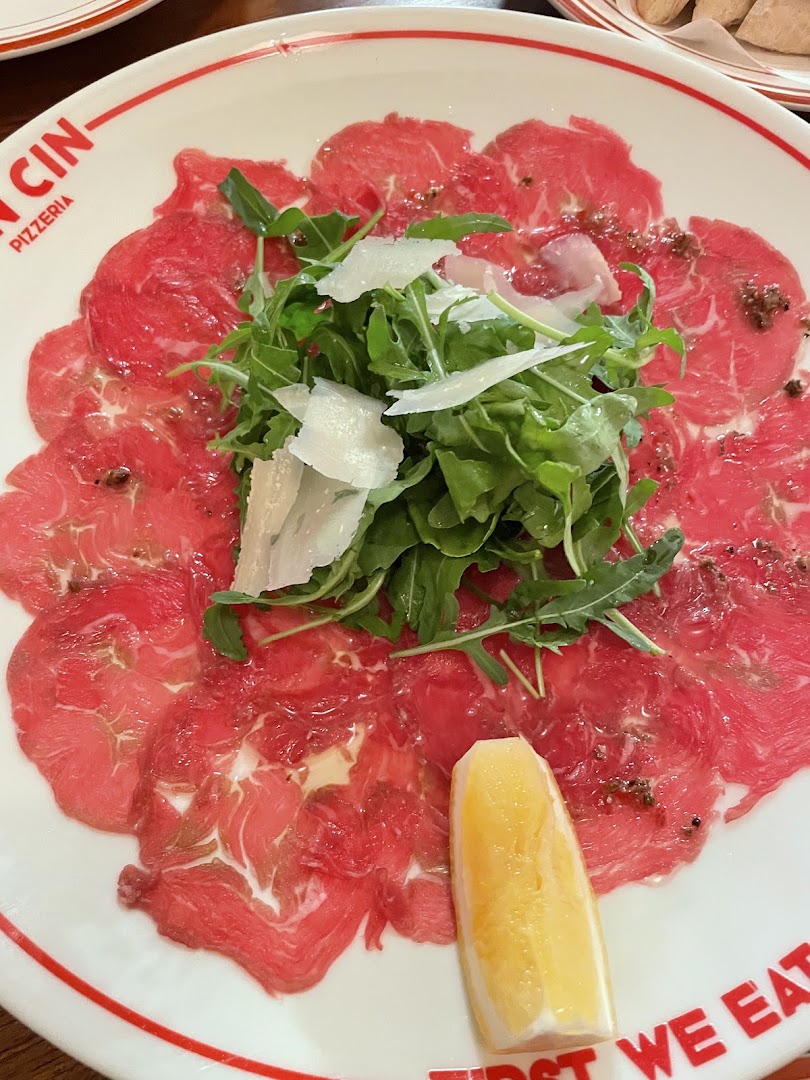 Cin Cin Pizzeria: appetizing, high-quality food photography