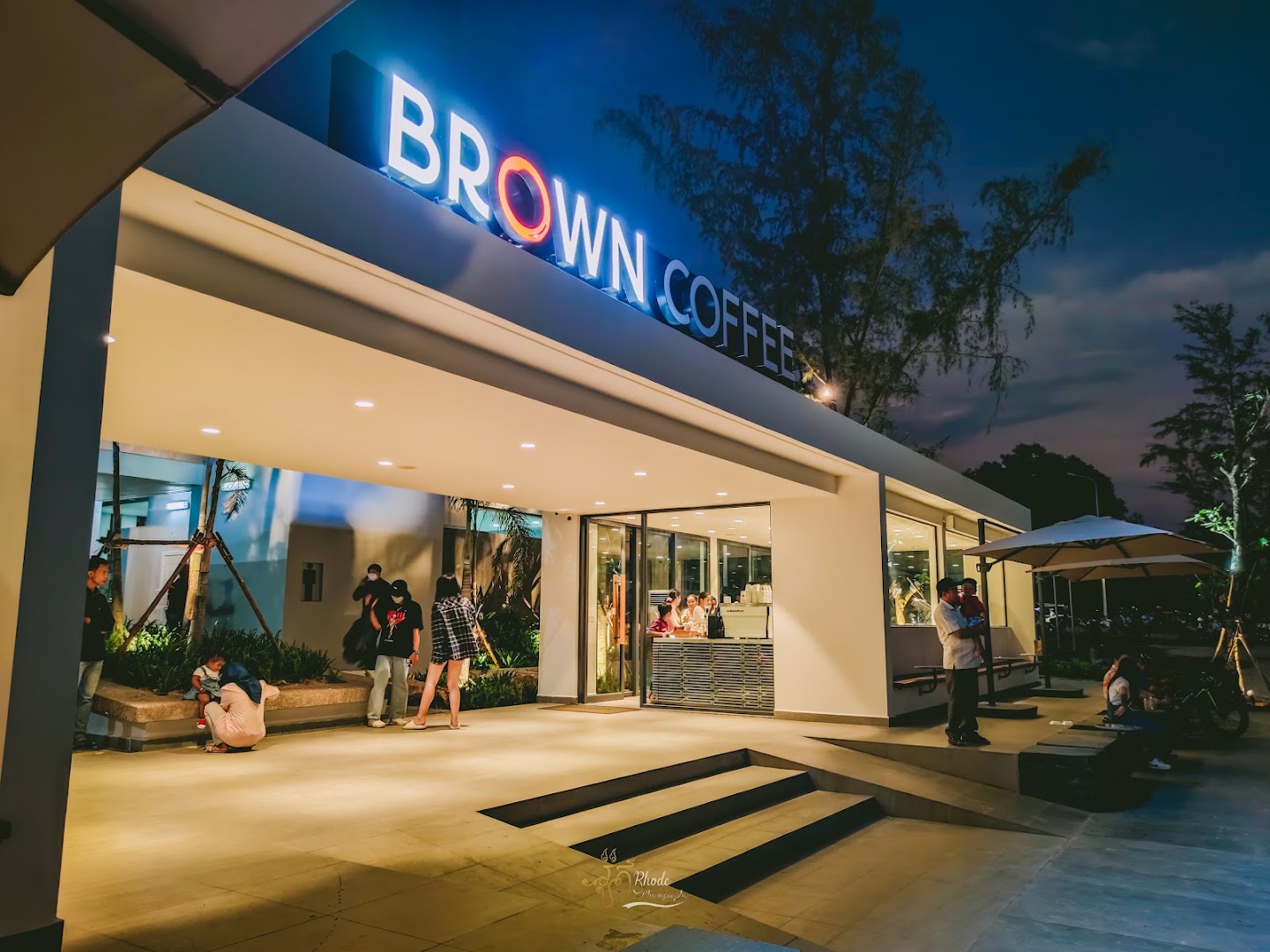 BROWN Coffee, Seaview: professional exterior shot of venue