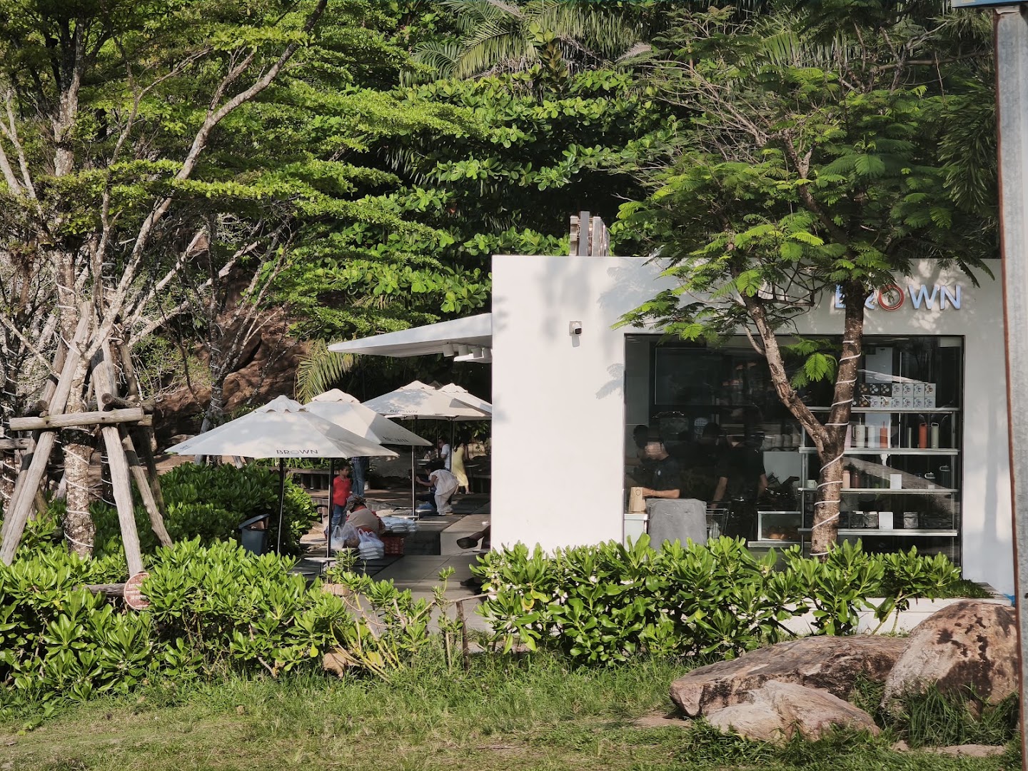 BROWN Coffee, Seaview: attractive, clear venue exterior shot