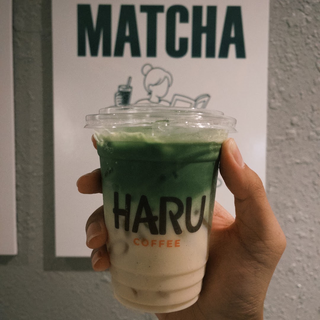 Haru Coffee: appealing product shot with branding