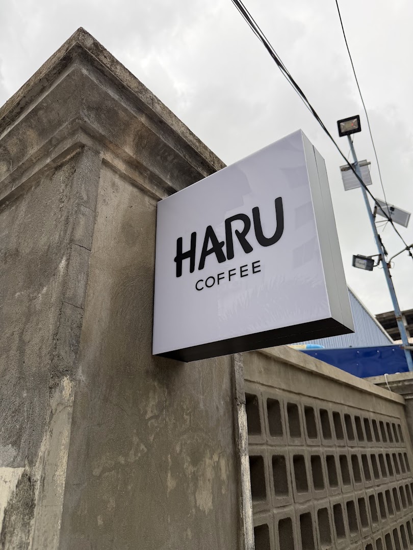 Haru Coffee: clear photo of venue signage