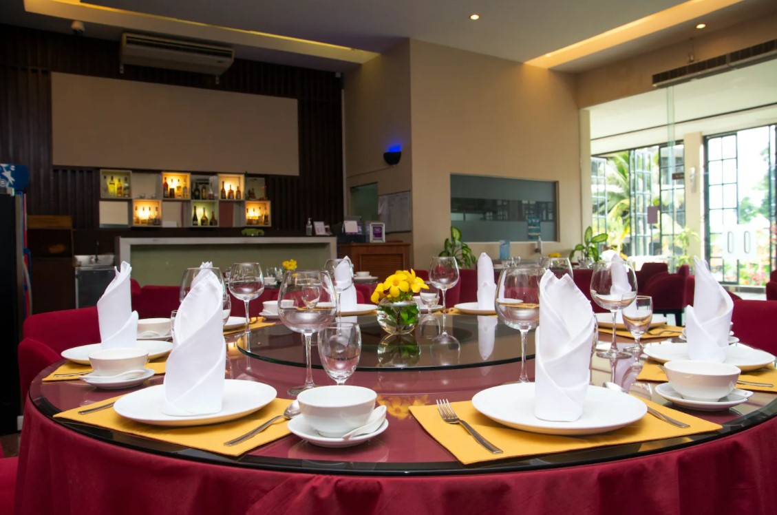 Lotus Restaurant: professional photo of restaurant interior