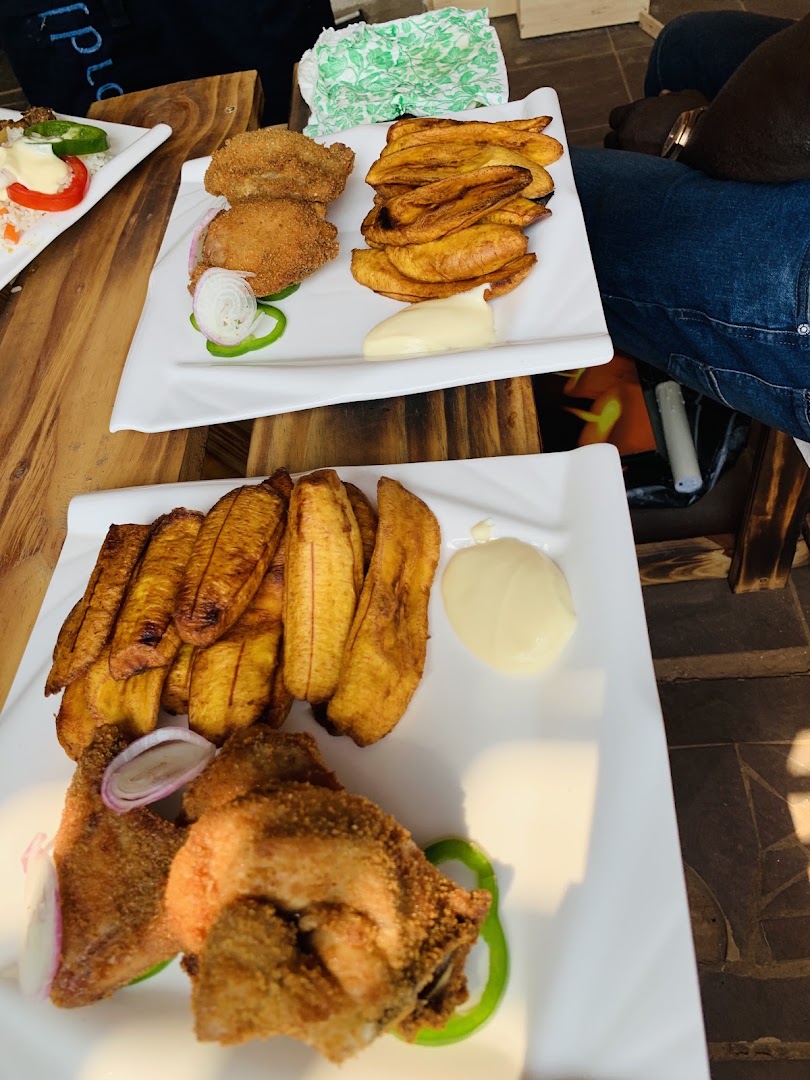 Sadaqa Halal Food: appetizing photo of restaurant food