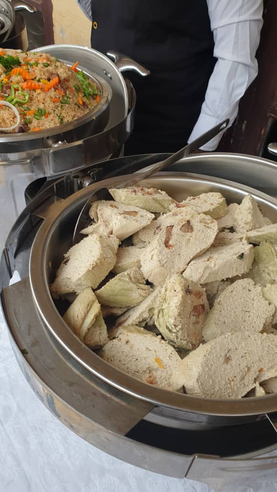 All Aroma Restaurant: appetizing display of restaurant food